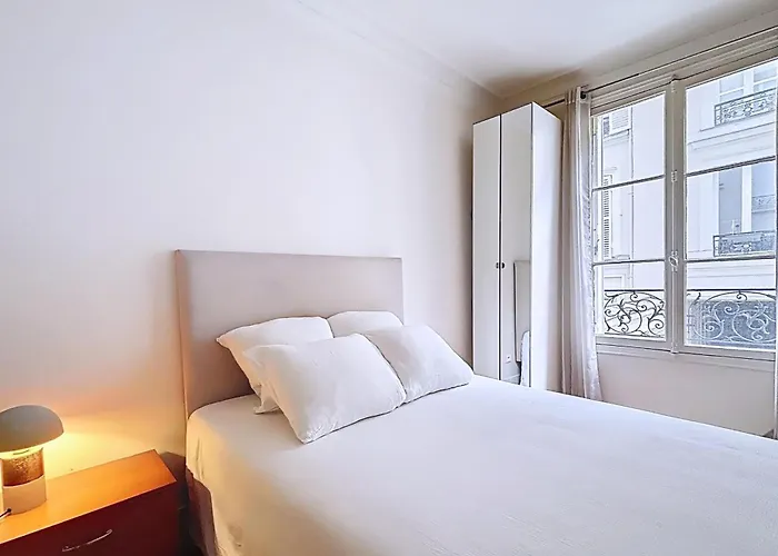 Haussmanian Near The Arc De Triomphe Apartamento